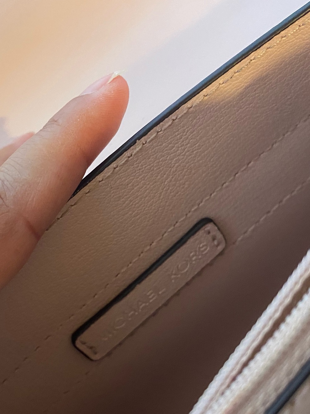 Michael Kors Rose Blush Shoulder Bag - Picture 11 of 12